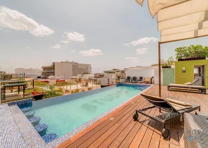 Coastal Oasis W Tub Near & 5th Ave Playa del Carmen